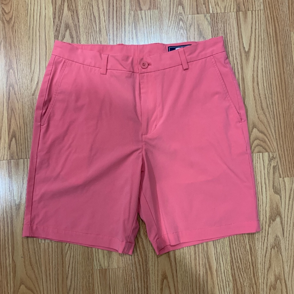 Vineyard Vines Performance Breaker Shorts size 33
